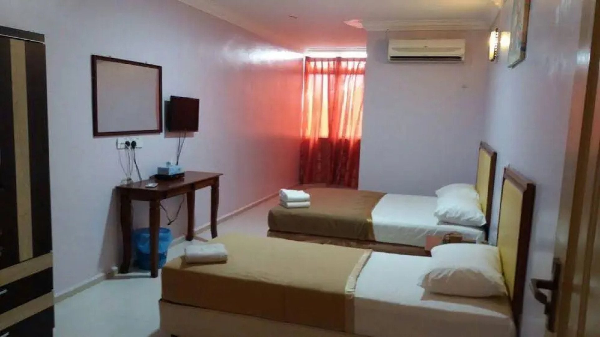 Saujana Hotel And Restaurant