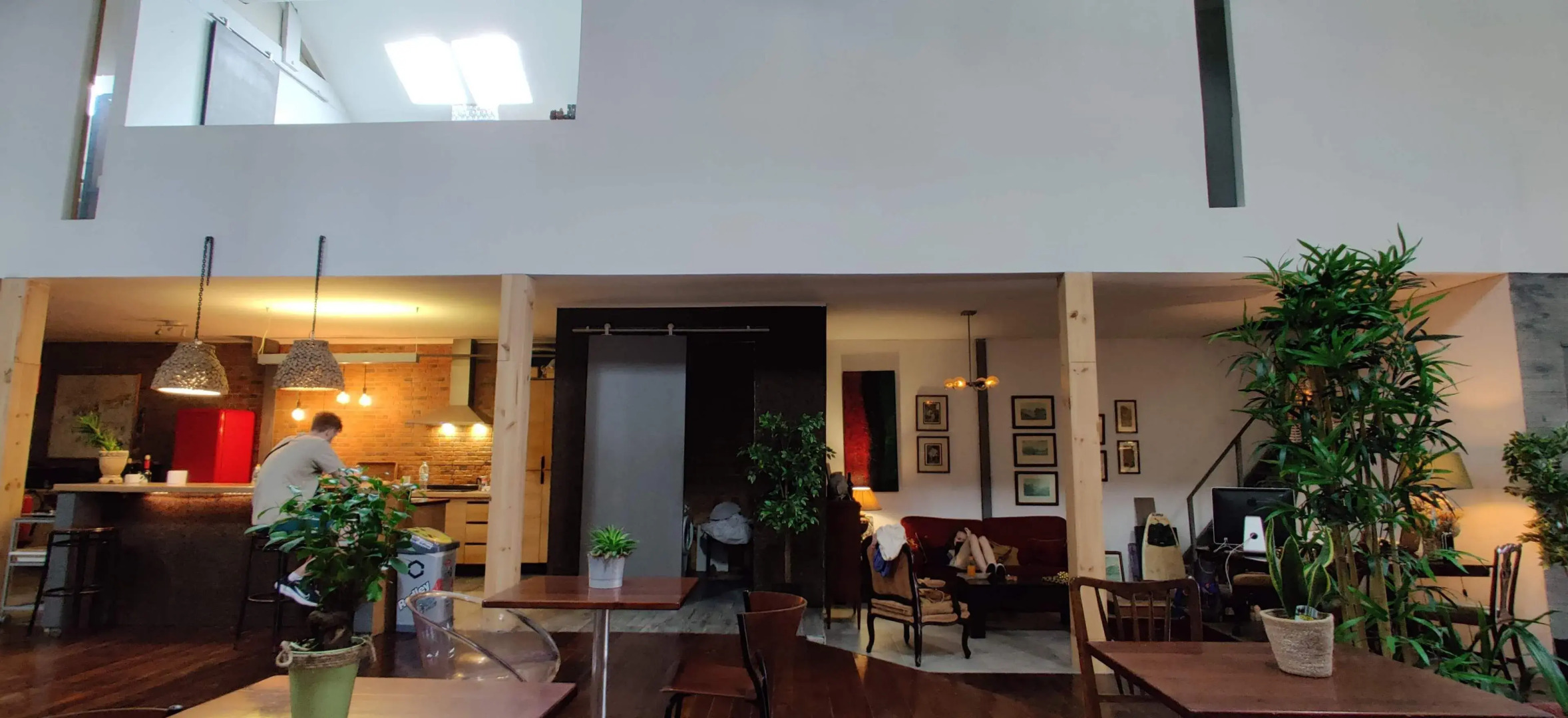 Caruma Surf Hostel & Suites