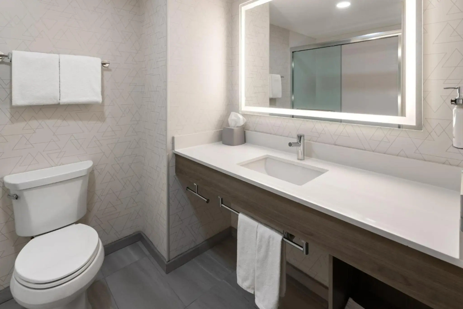 Country Inn & Suites by Radisson, Washington, D.C. East - Capitol Heights, MD