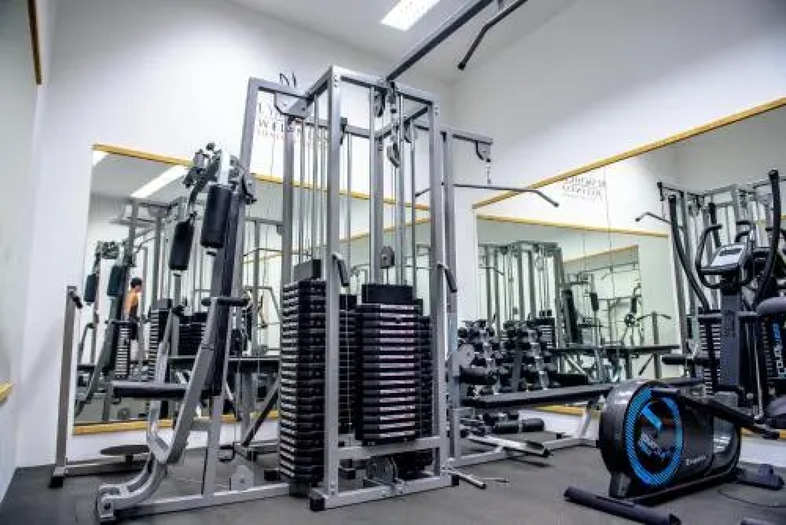 BL YachtClub & Apartments