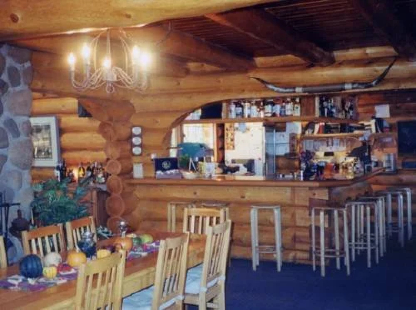 Ten-ee-ah Lodge & Campground