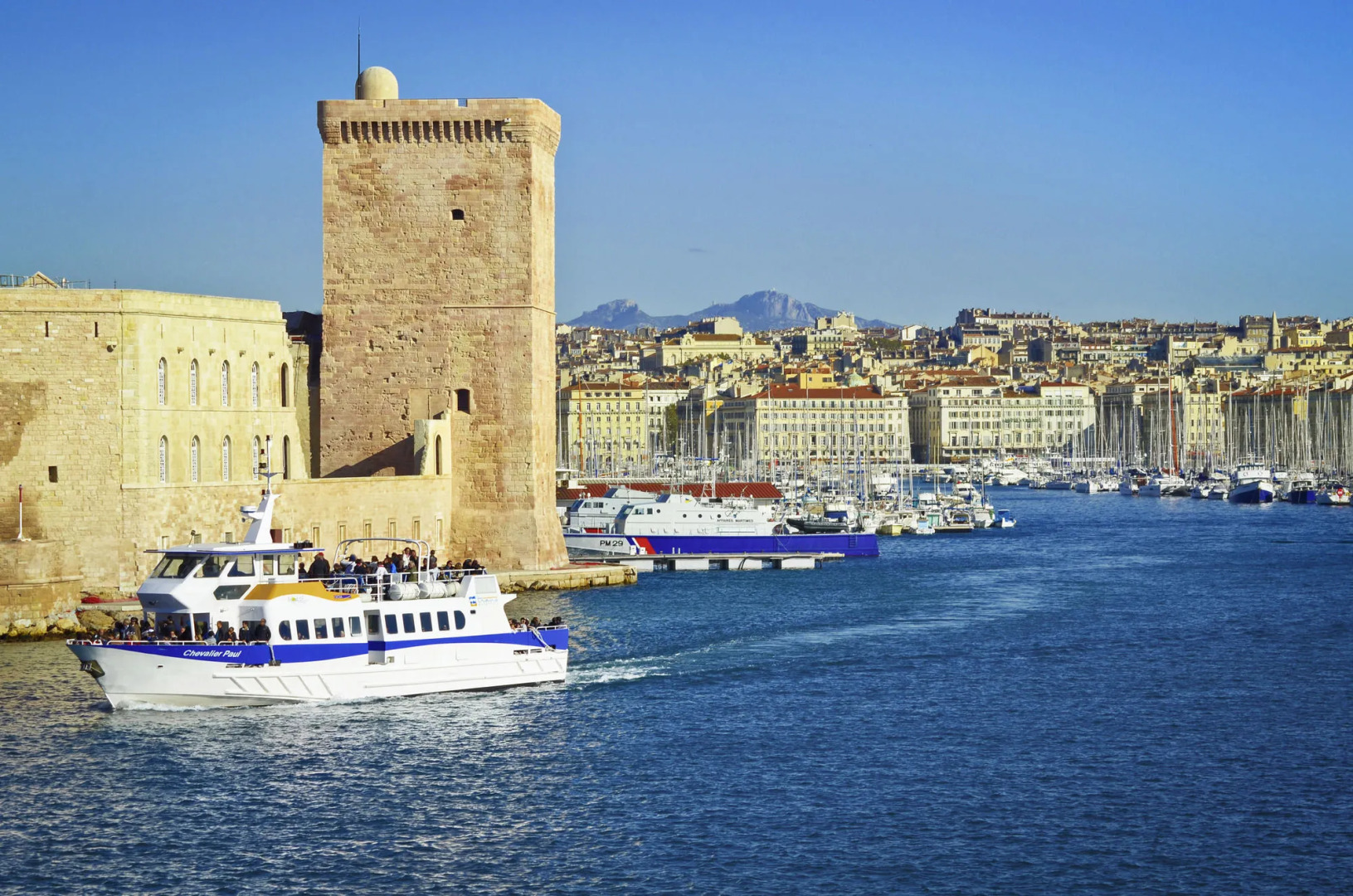 Hotelf1 Marseille Aéroport