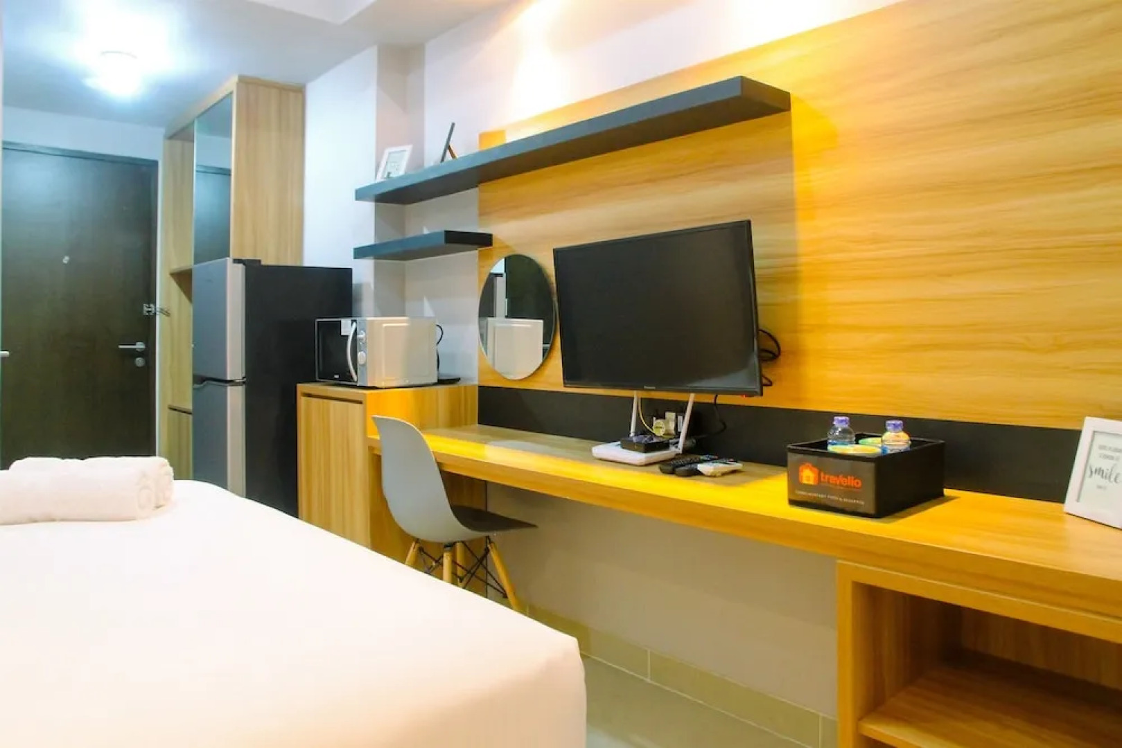 Modern and Comfy Studio @ Mustika Golf Apartment