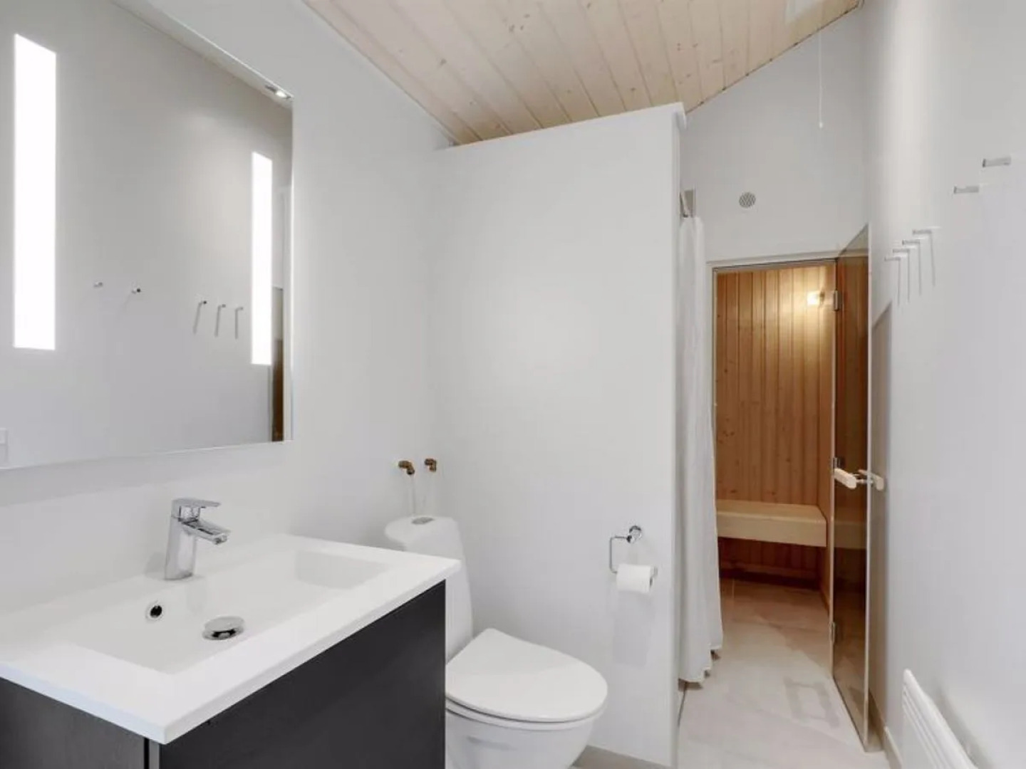 "Jeppe" - 200m from the sea in Bornholm