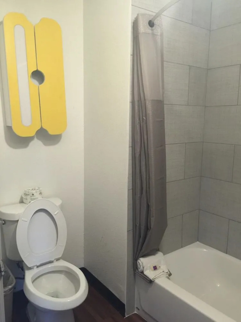 Travelodge Inn And Suites Pensacola