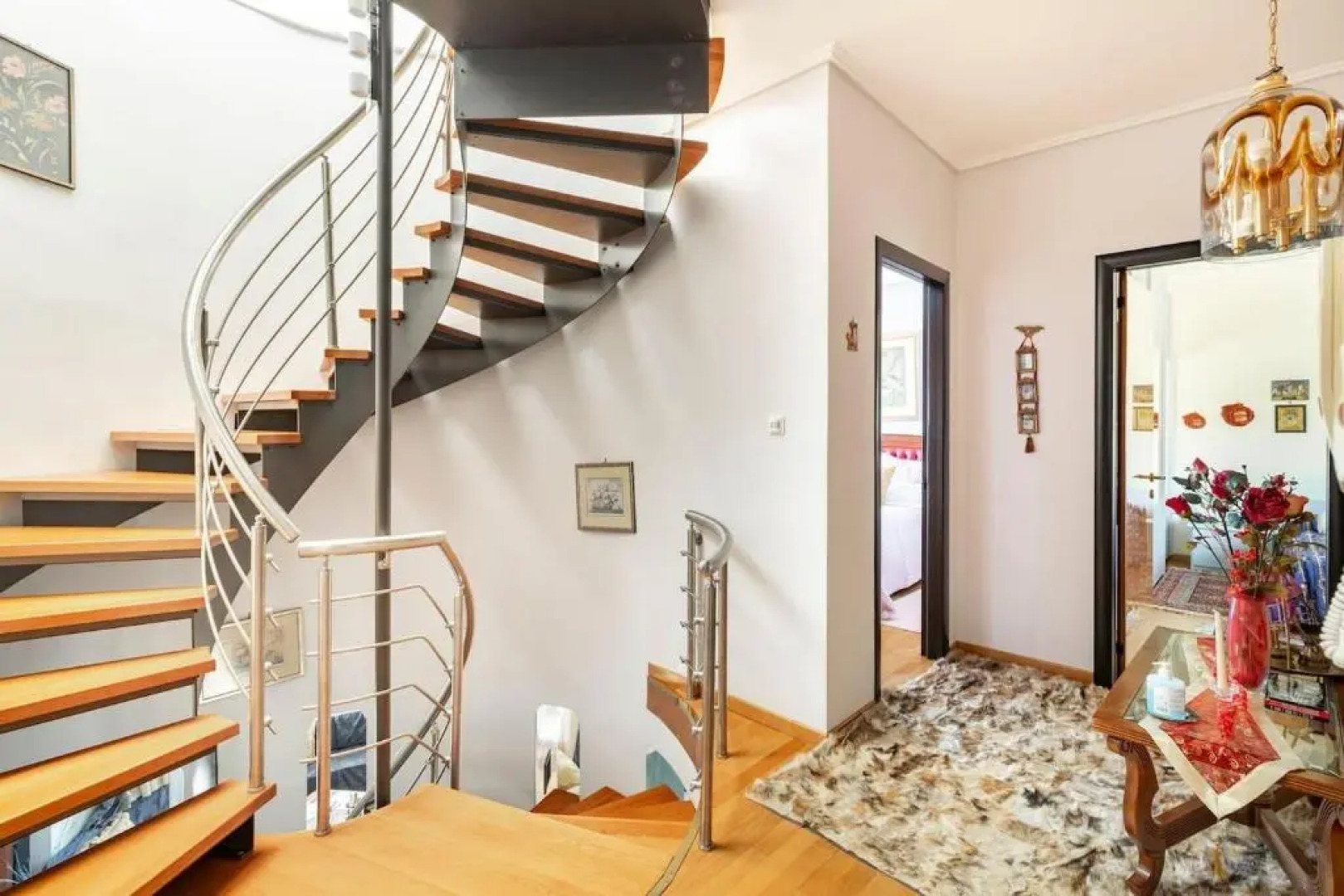 4 Bed Villa - Sleeps 10 - Pets - Pool - Hottub