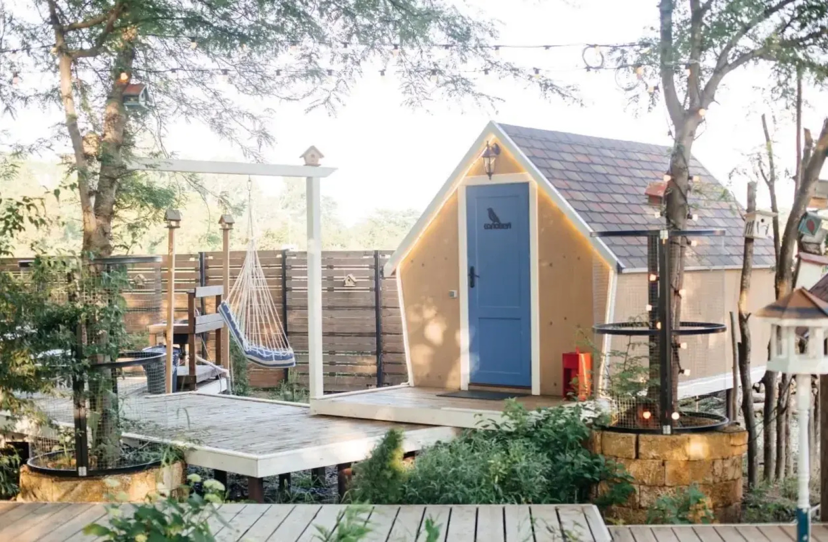 Творческий глэмпинг Скворечник