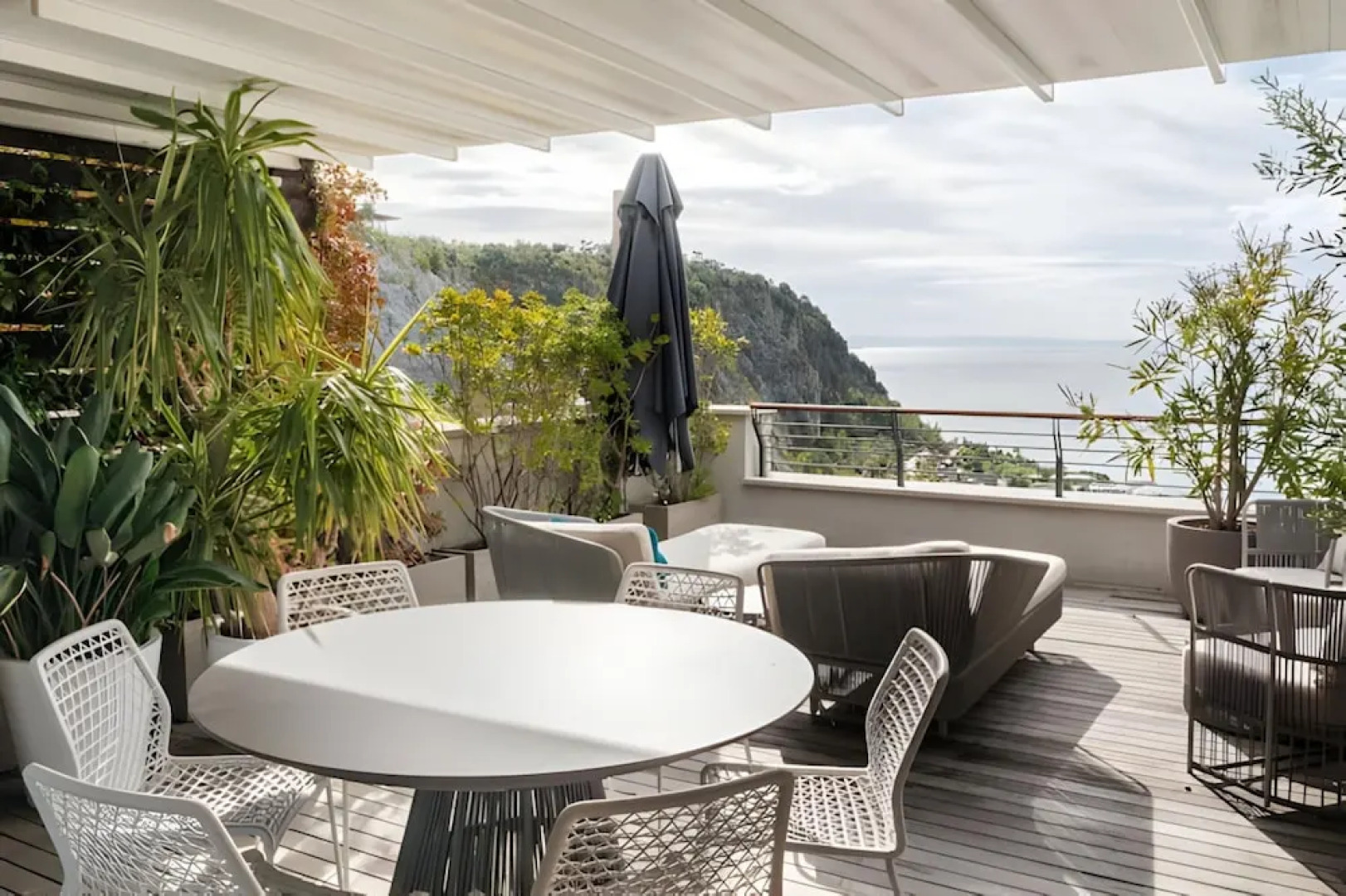 Sea-view Penthouse Spa in Portopiccolo