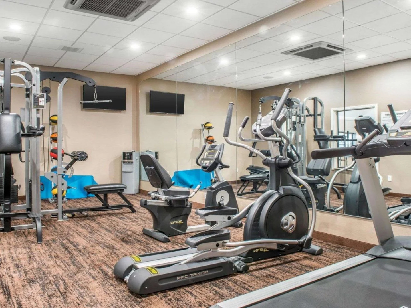 Comfort Inn & Suites Pittsburgh South