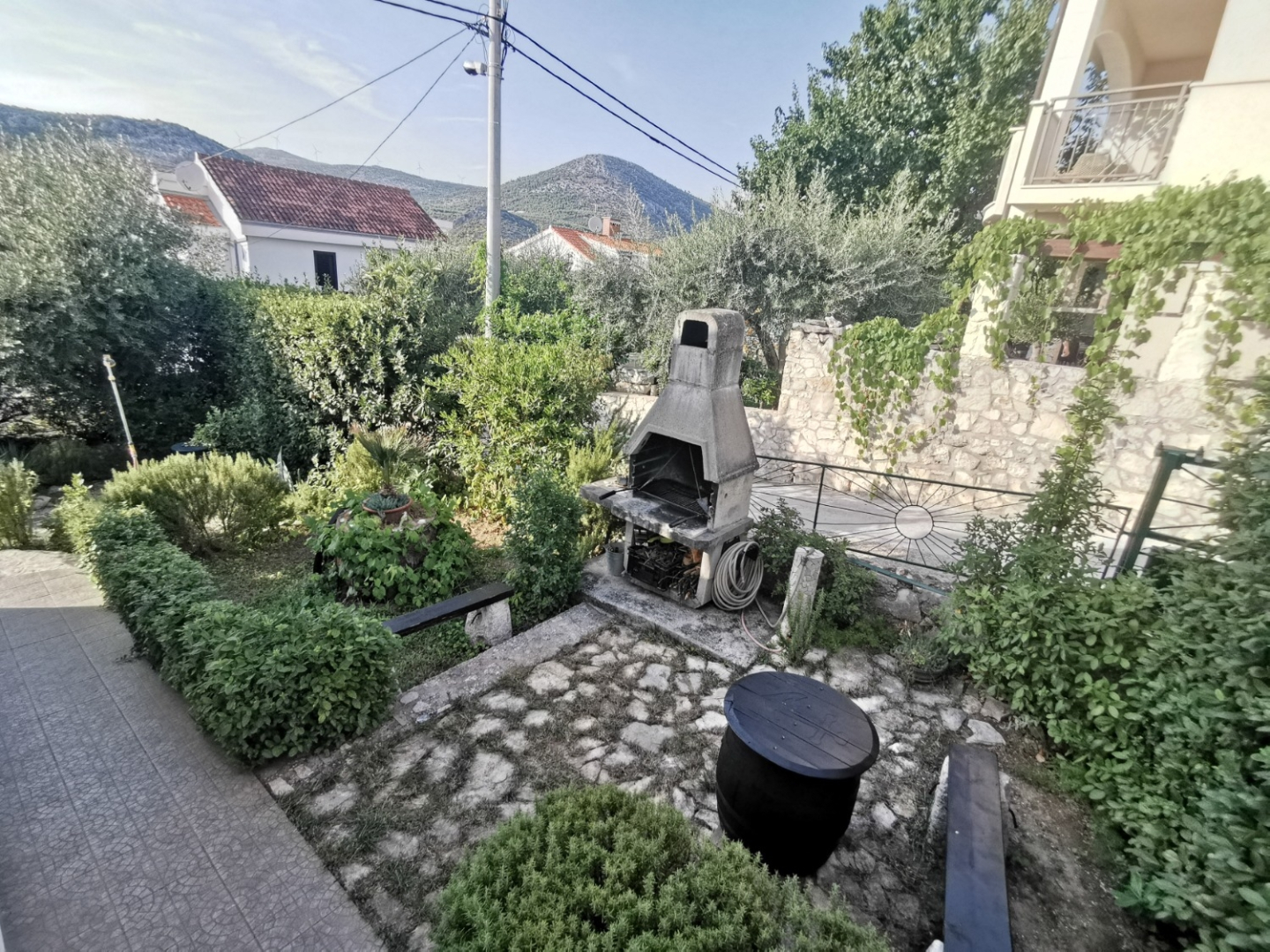 Holiday house Villa Linda - big terraces: Seget Vranjica, Riviera Trogir