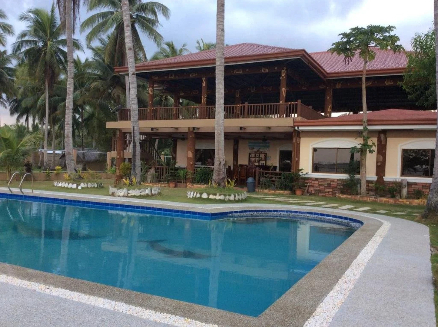 Edie's Bahay Aplaya and Spa