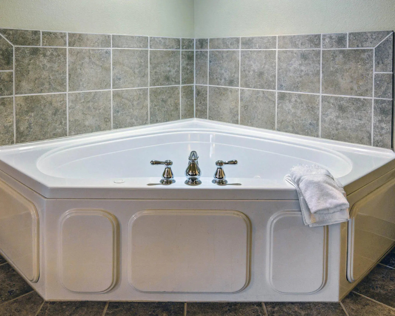 Comfort Suites near Hot Springs Park