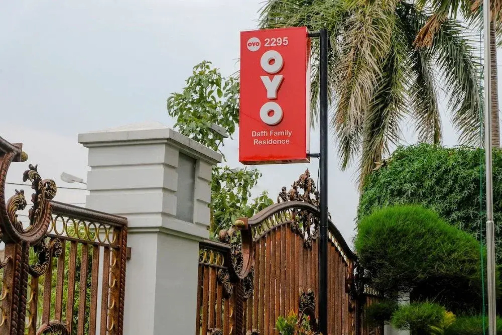 OYO 2295 Daffi Family Residence