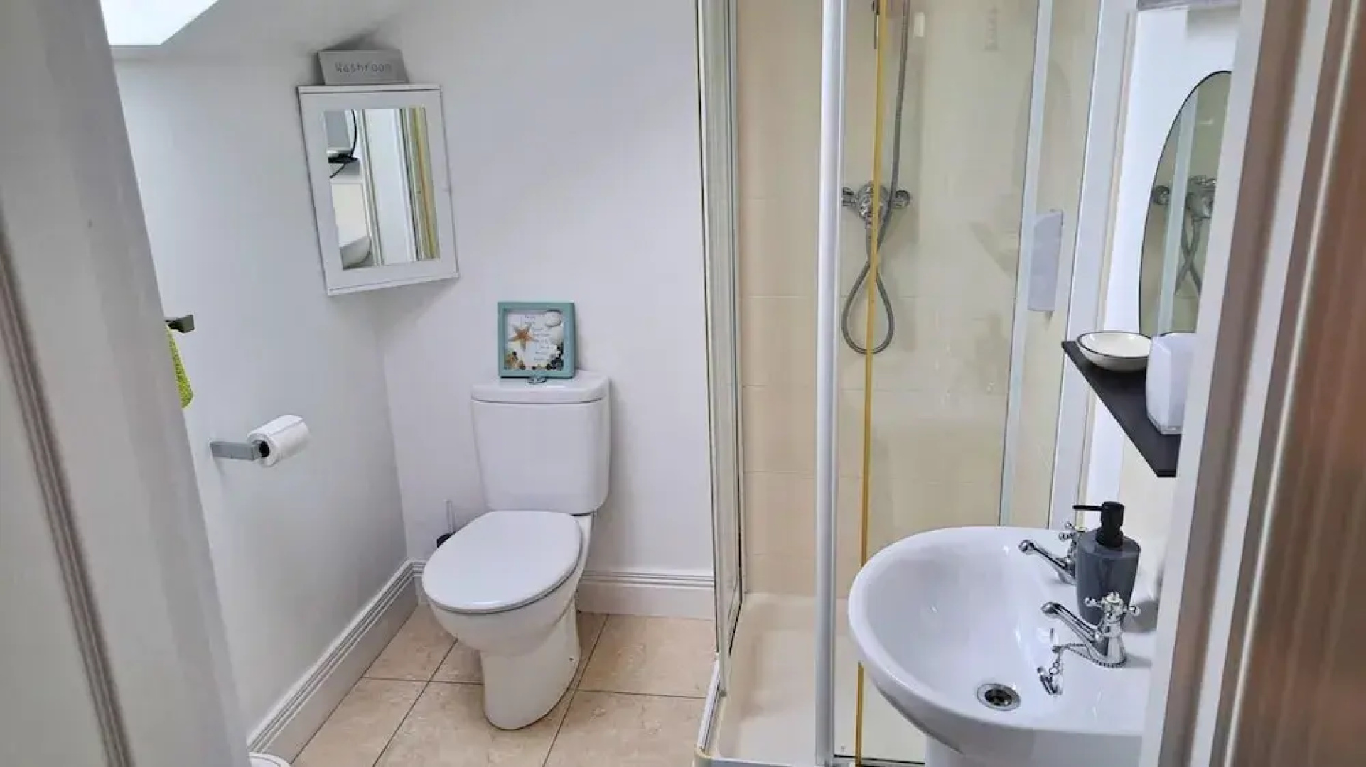 Shell Hill Deluxe Apartment in Coleraine