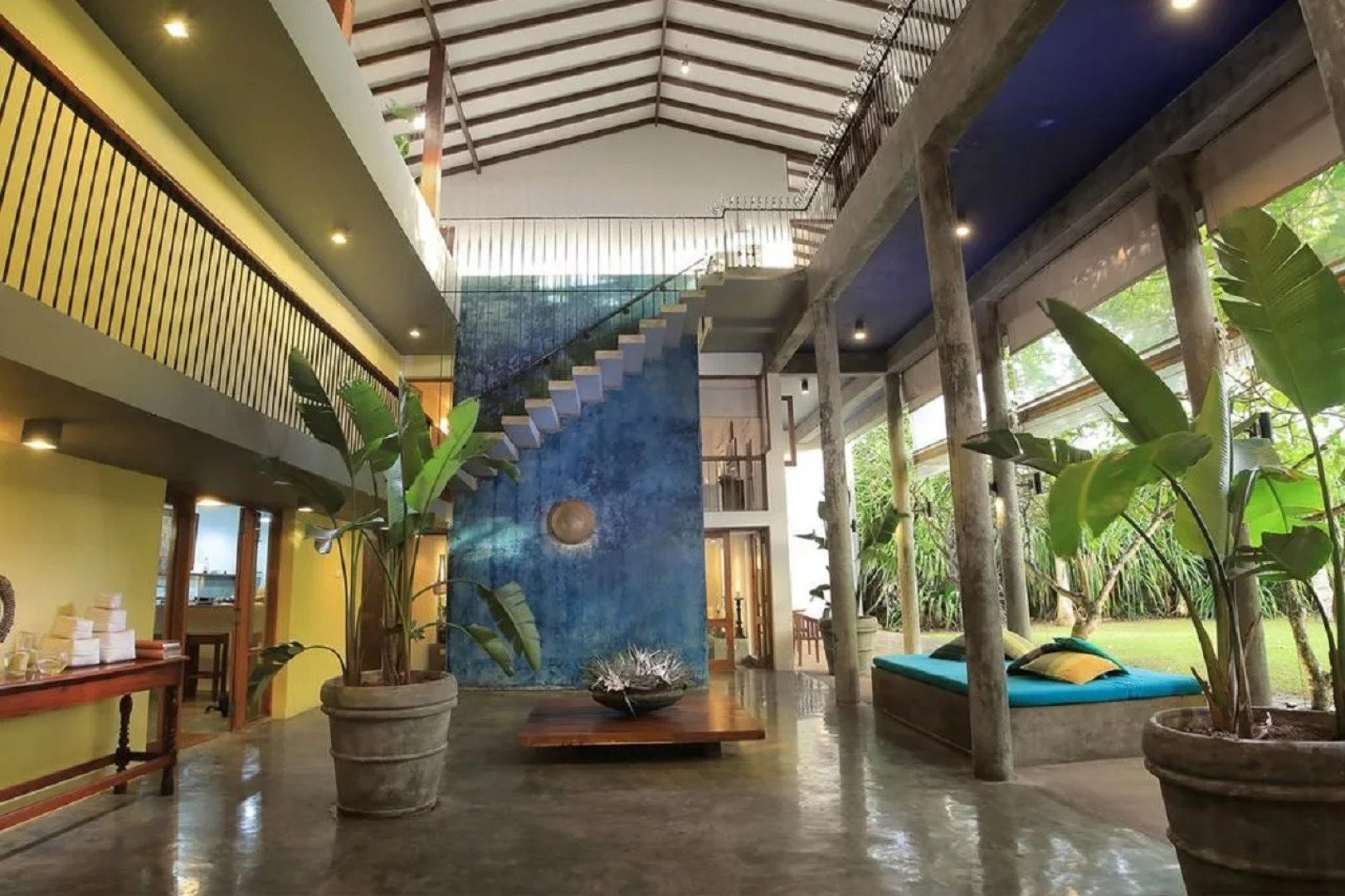 Saffron & Blue - an elite haven