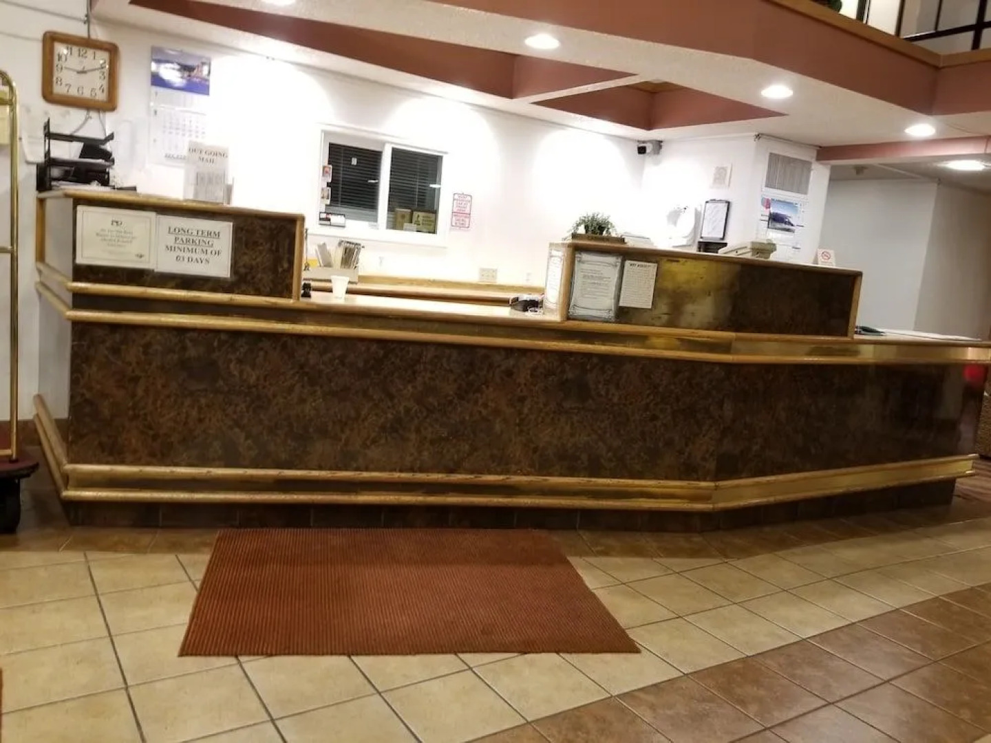 SeaTac Crest Motor Inn