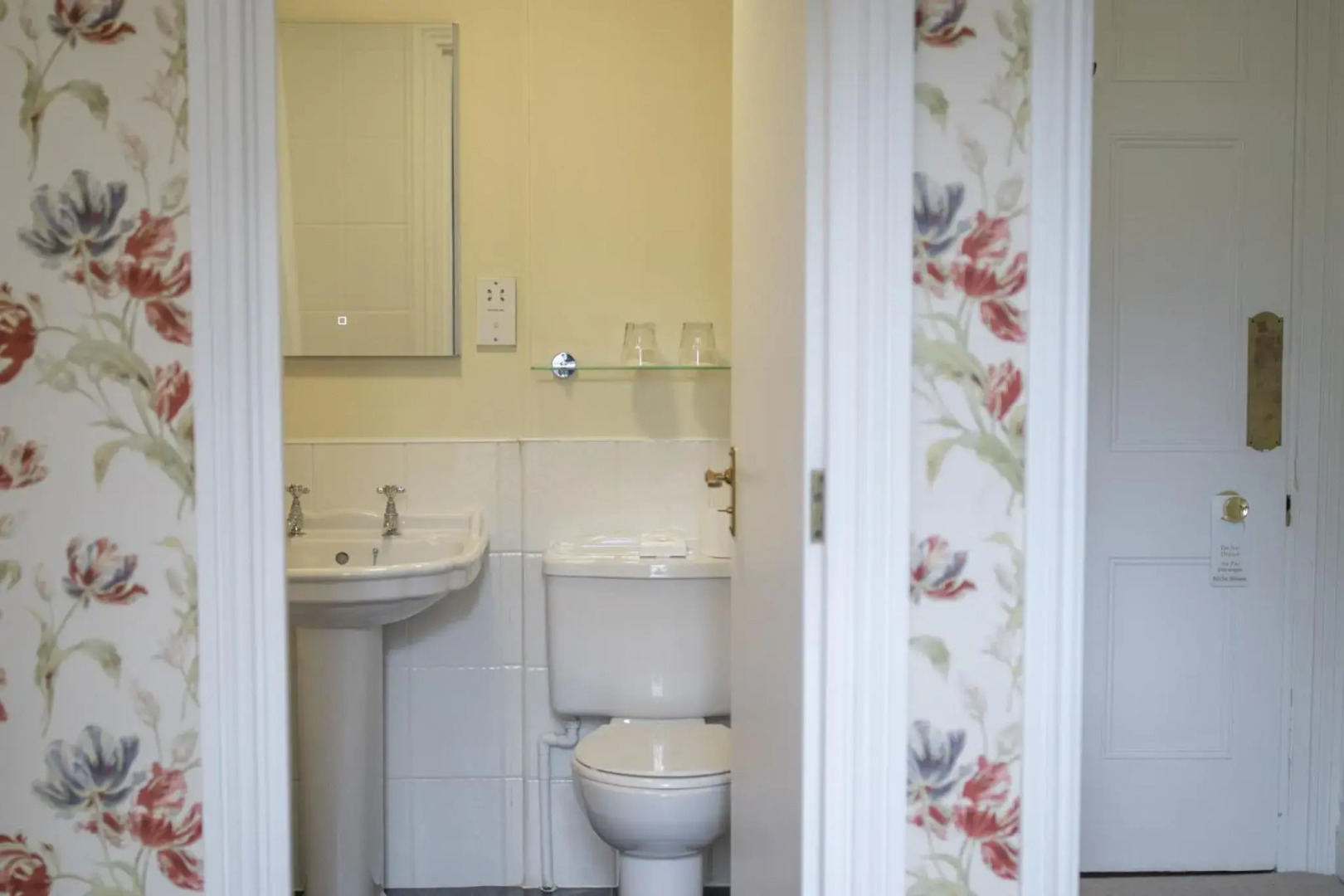 Woodland Manor Hotel