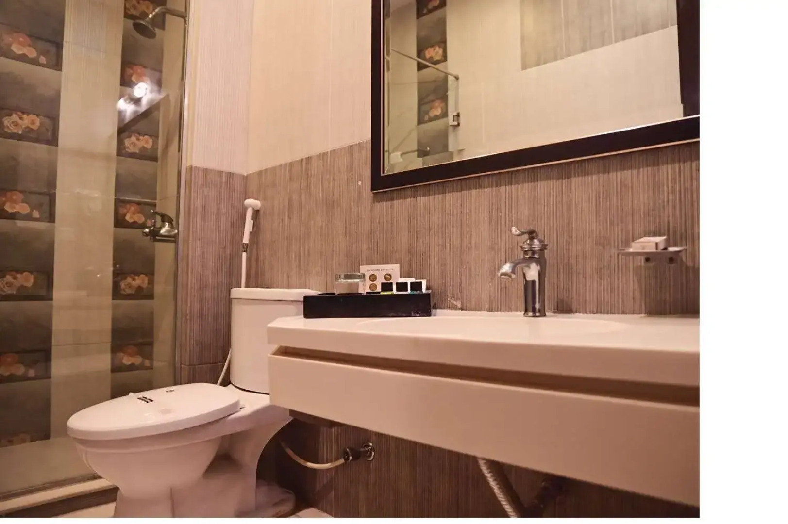 Oxygym Club Hotel & Suites