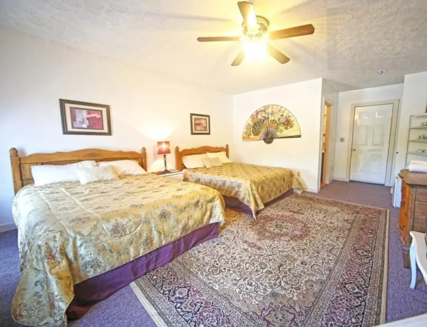 The Hayden Creek Inn