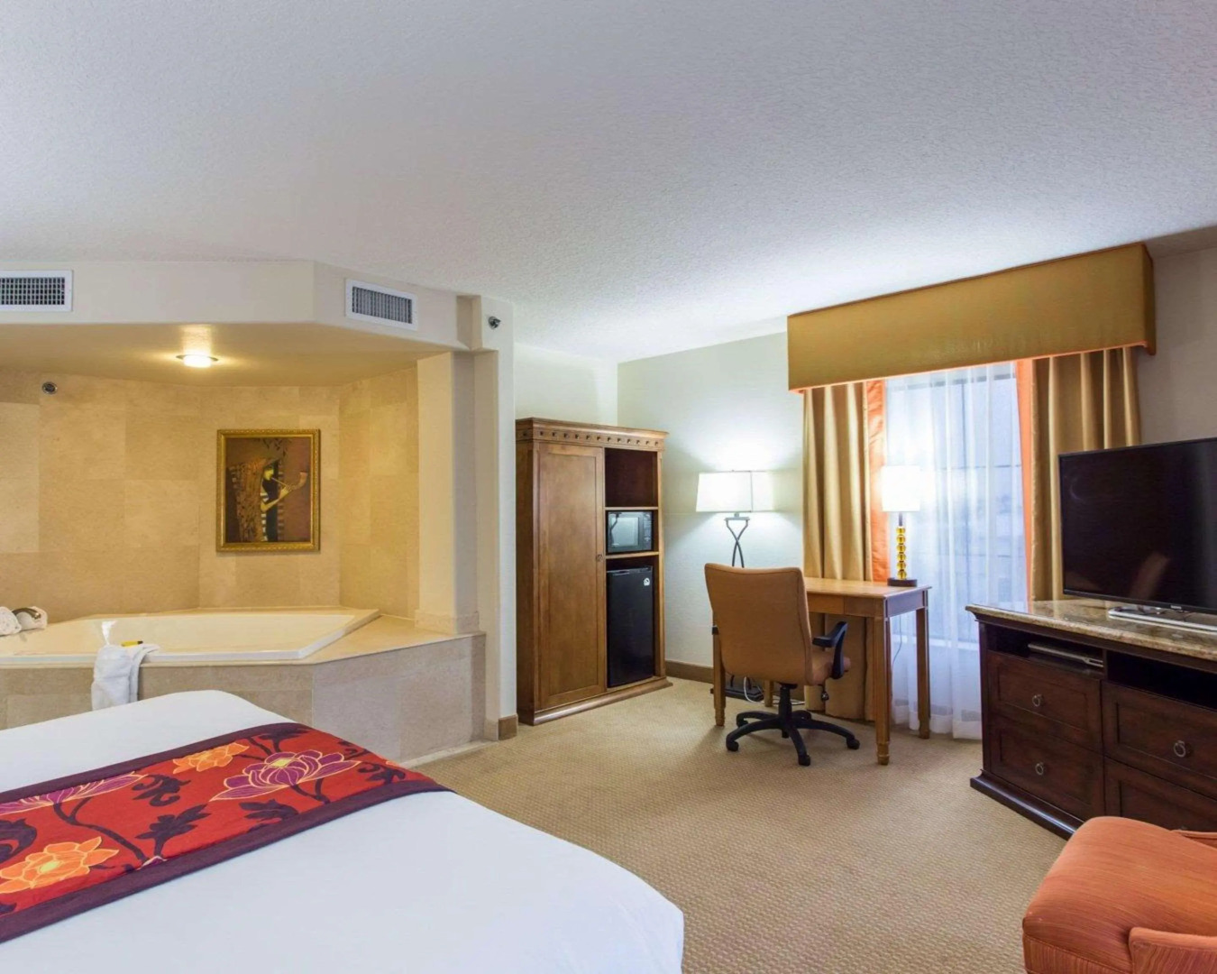 Castillo Real St. Augustine Beach,Tapestry Collection Hilton