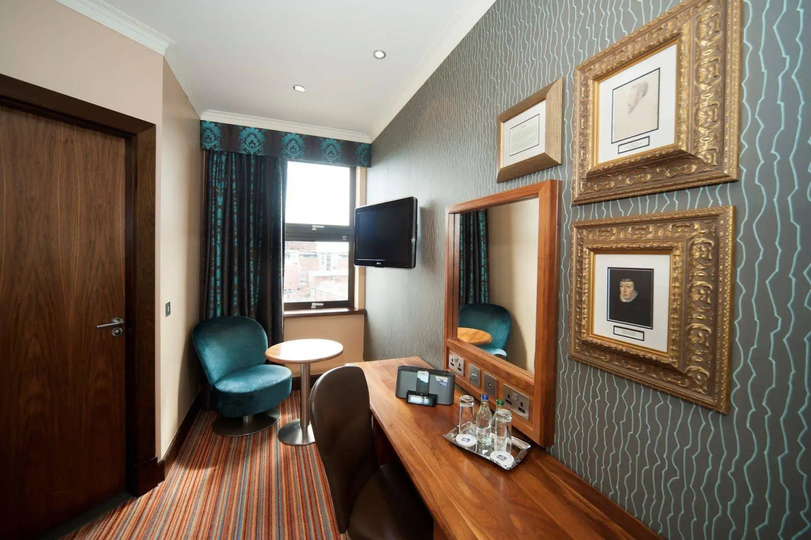 The Queen at Chester Hotel, BW Premier Collection