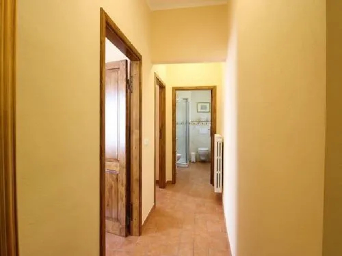 Stunning Private Villa for 4 Guests With Wifi, Private Pool, TV, Veranda, Pets Allowed and Parking