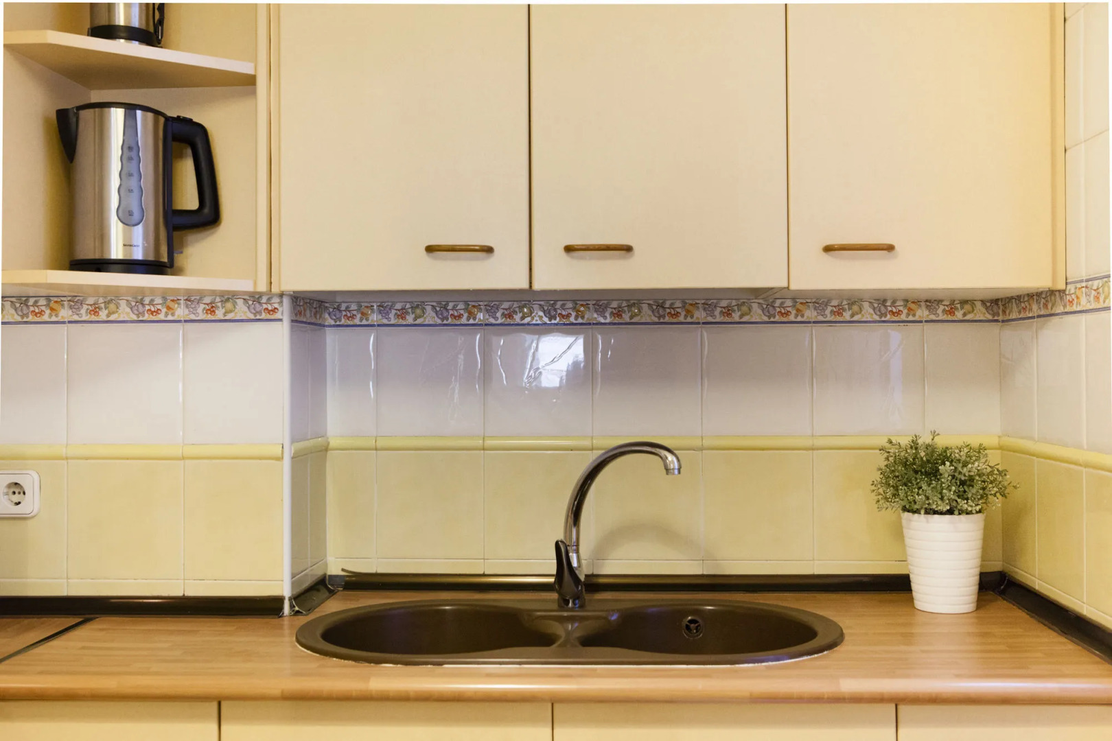 Las Ramblas Pasaje Bacardi Apartments