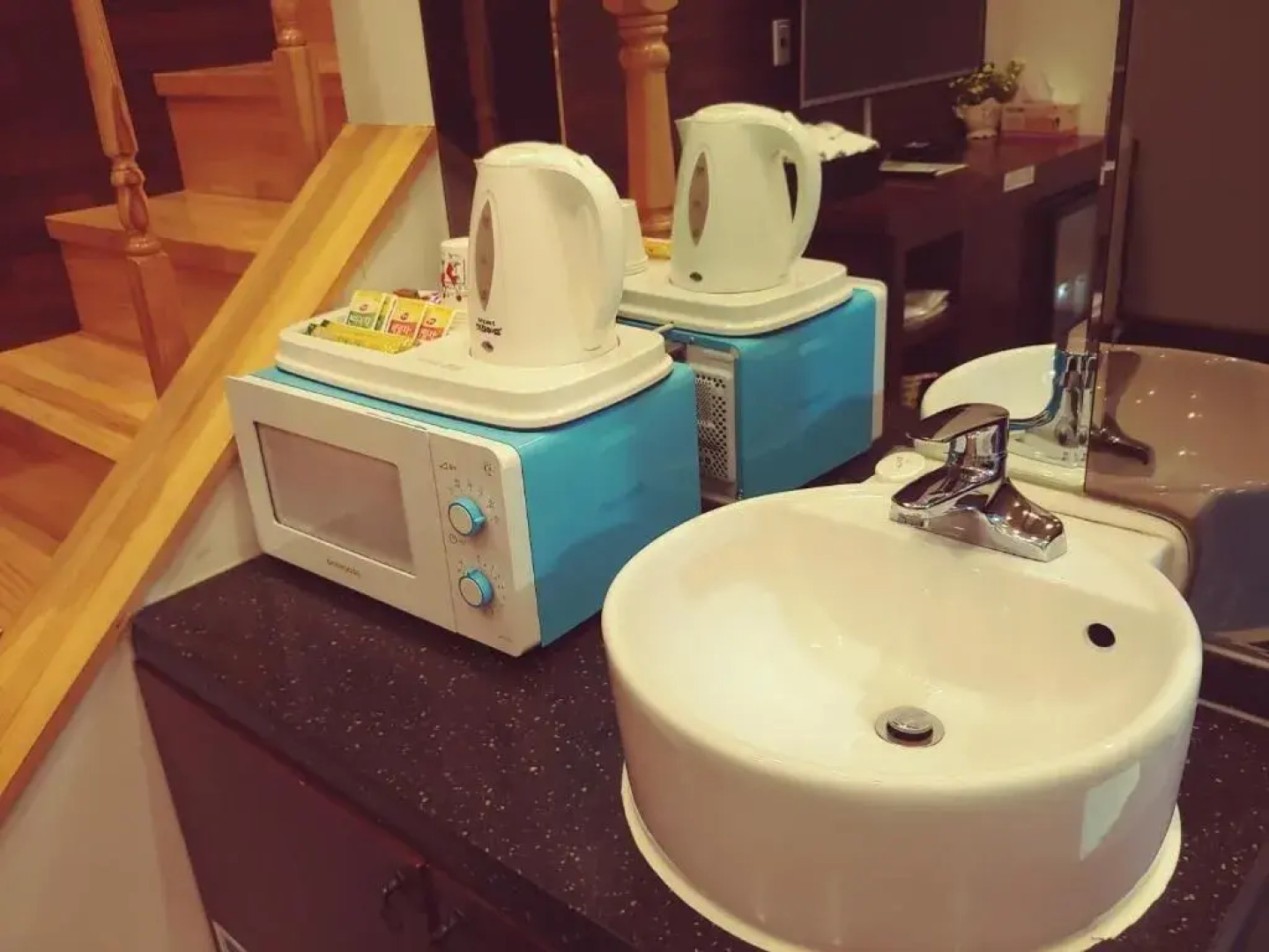 Apple Drive-in Motel