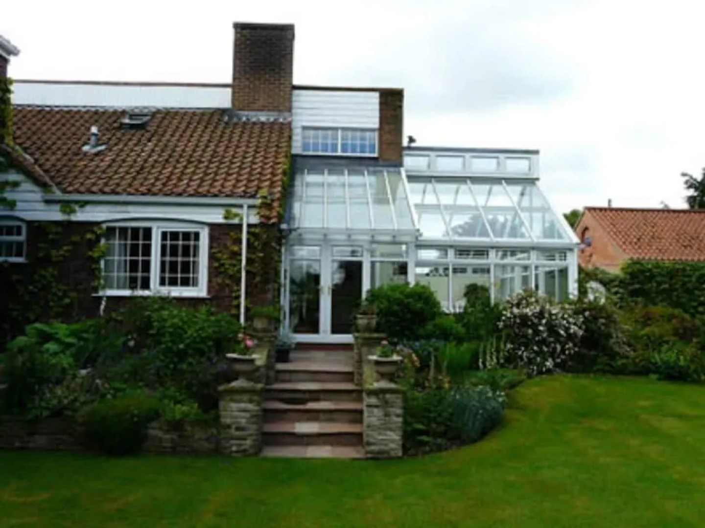 Pine Lodge Bed And Breakfast