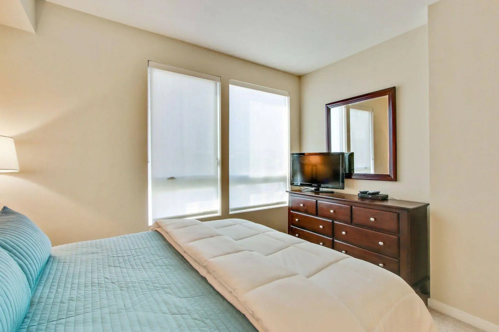 Global Luxury Suites in Sunnyvale