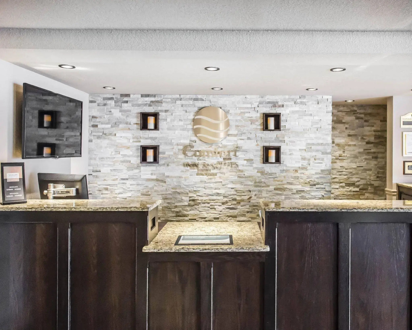 Comfort Inn & Suites Thousand Islands Harbour District