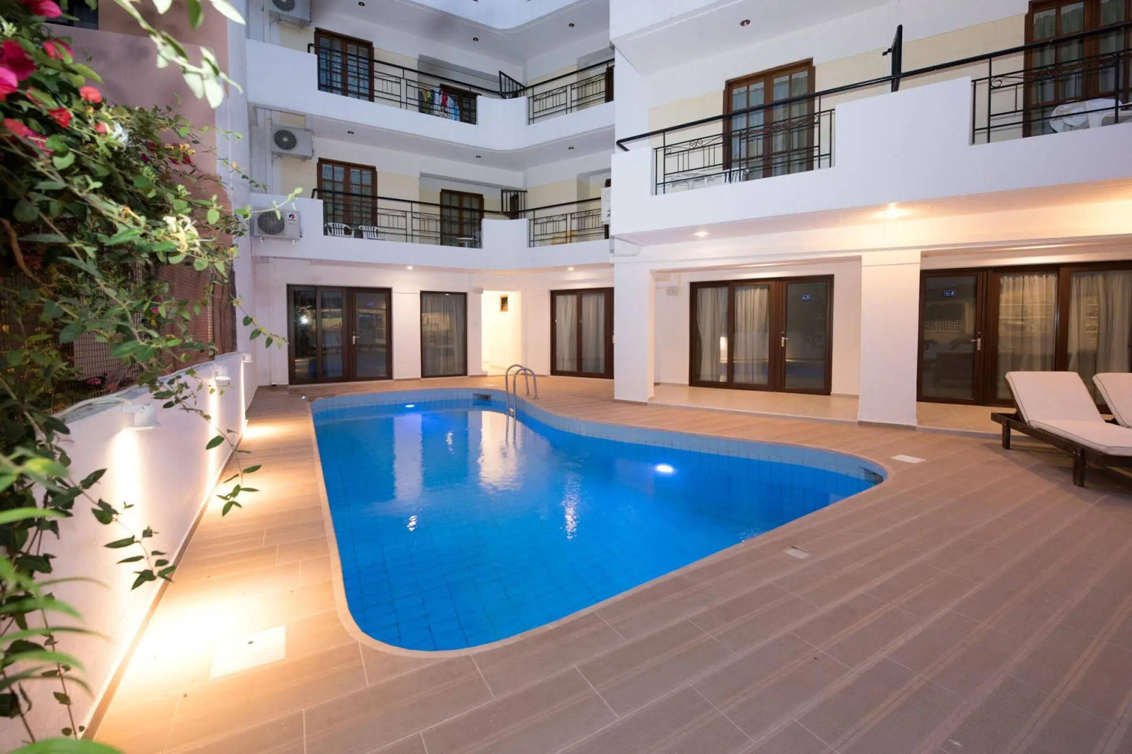 Artemis Hotel Apartments