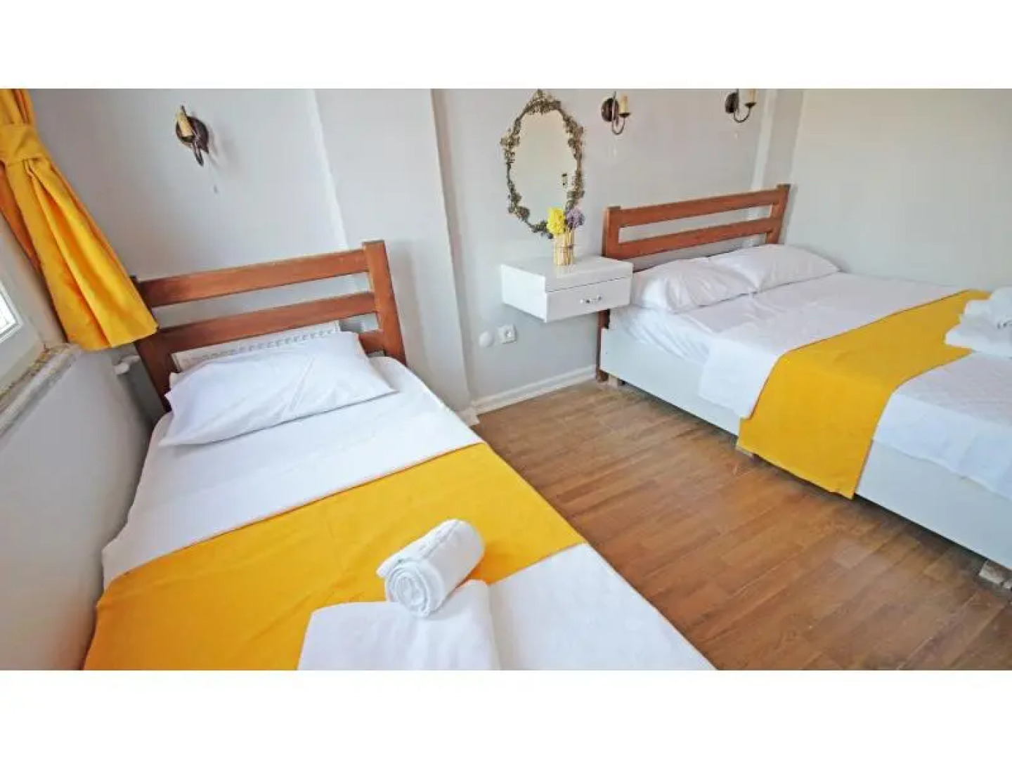 Eflatun Konukevi Bozcaada