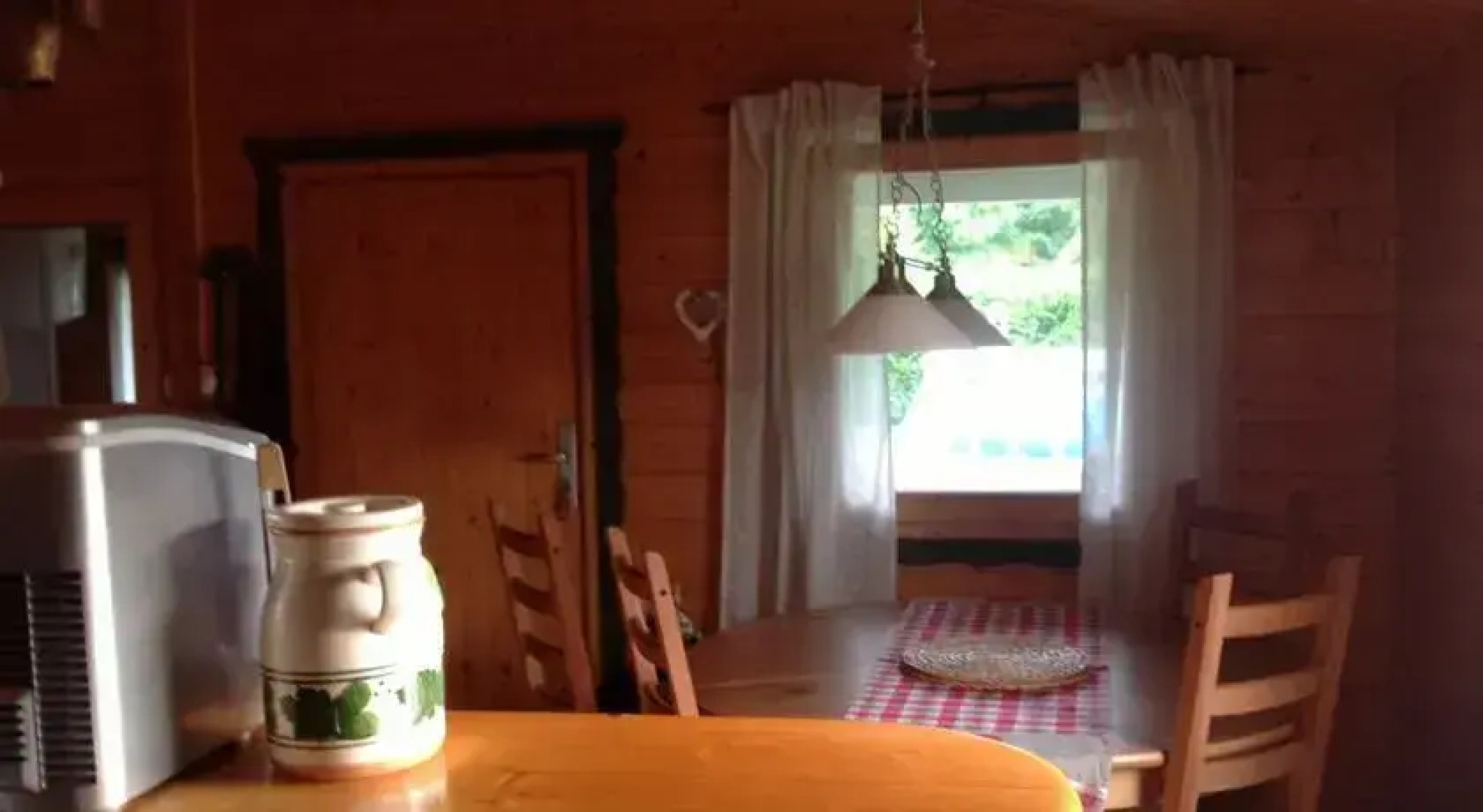 Domek Bednarek nad jeziorem Woświn