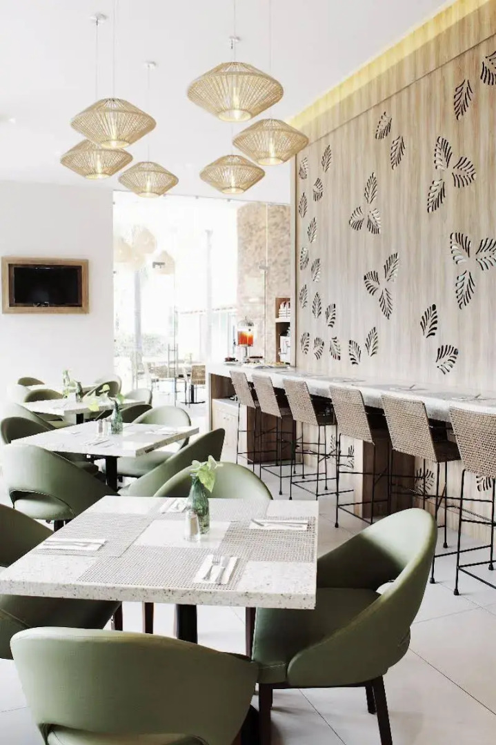 Aurea Hotel and Suites