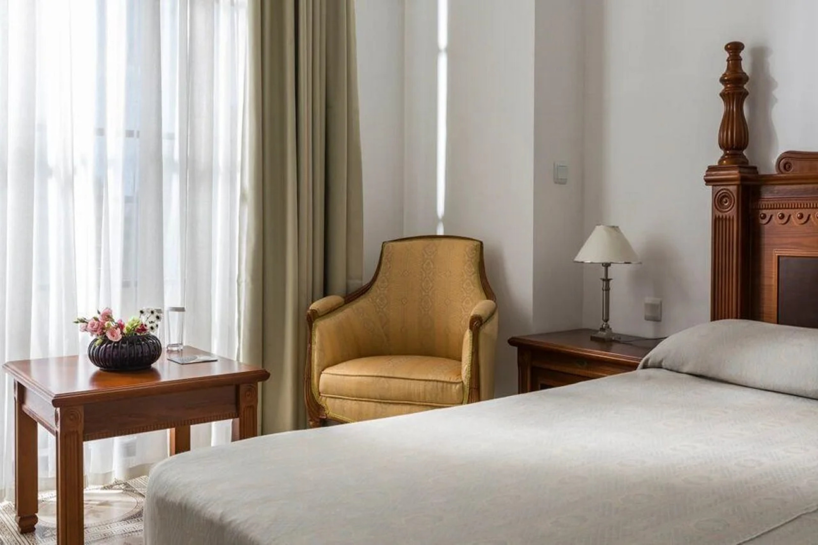 The Cliff Beach & SPA Hotel