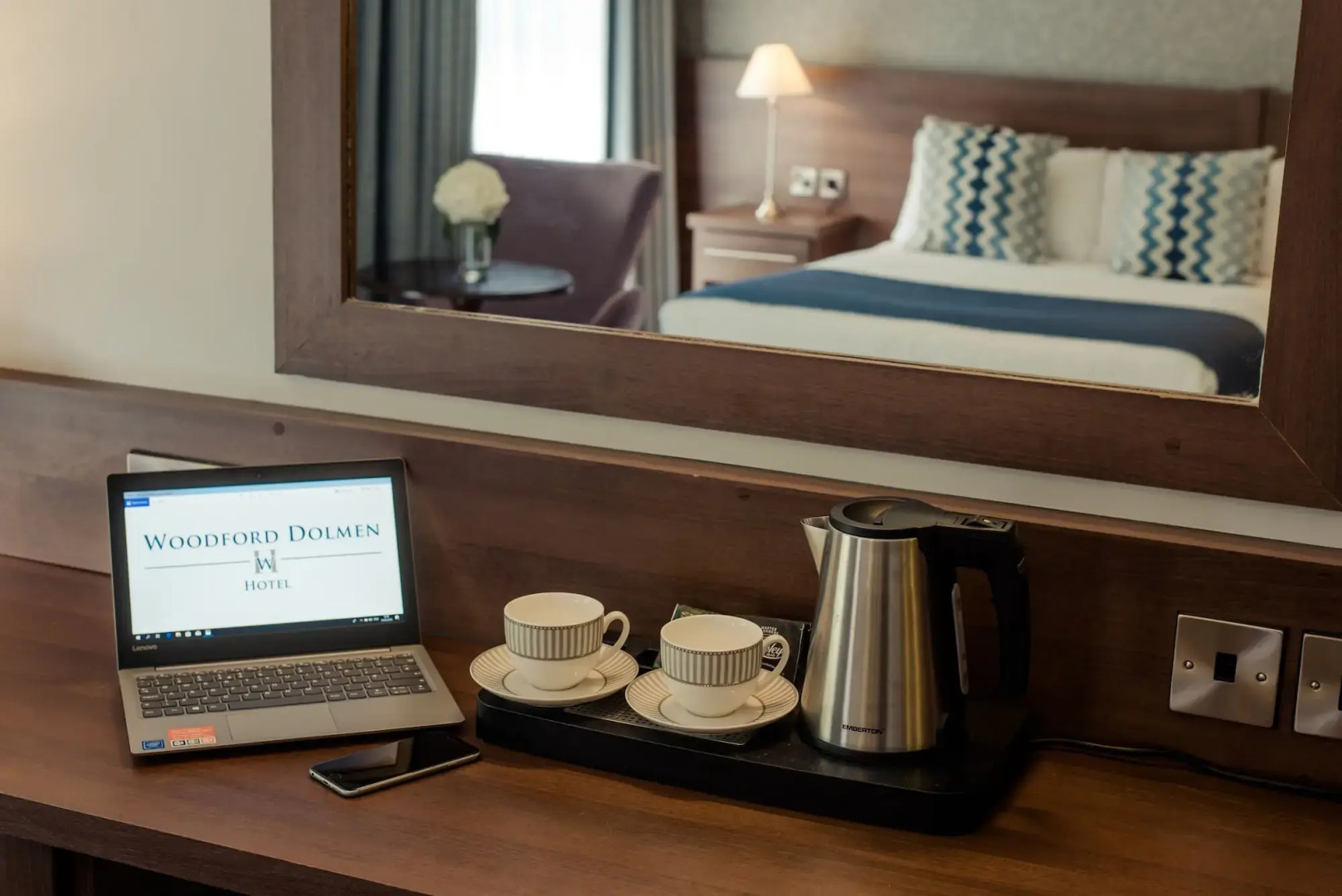 Woodford Dolmen Hotel