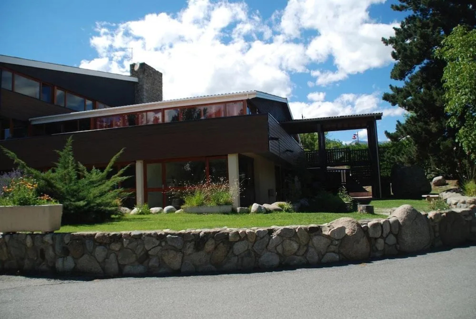 Village Club Yravals