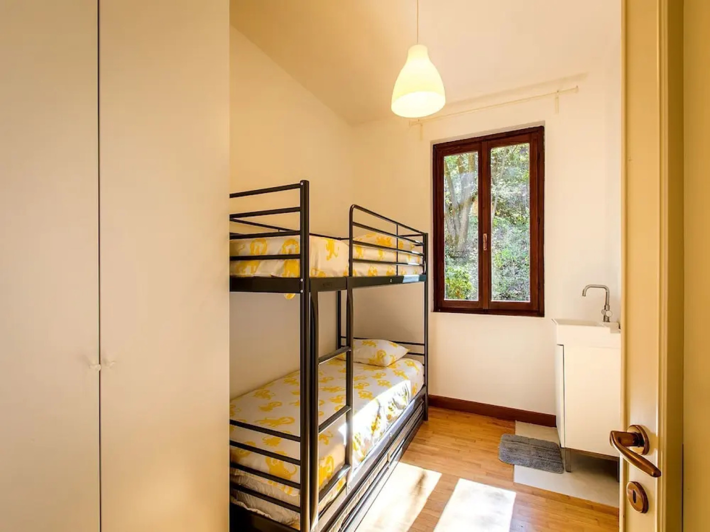 Upscale Villa in Salò Lombardy with Swimming Pool