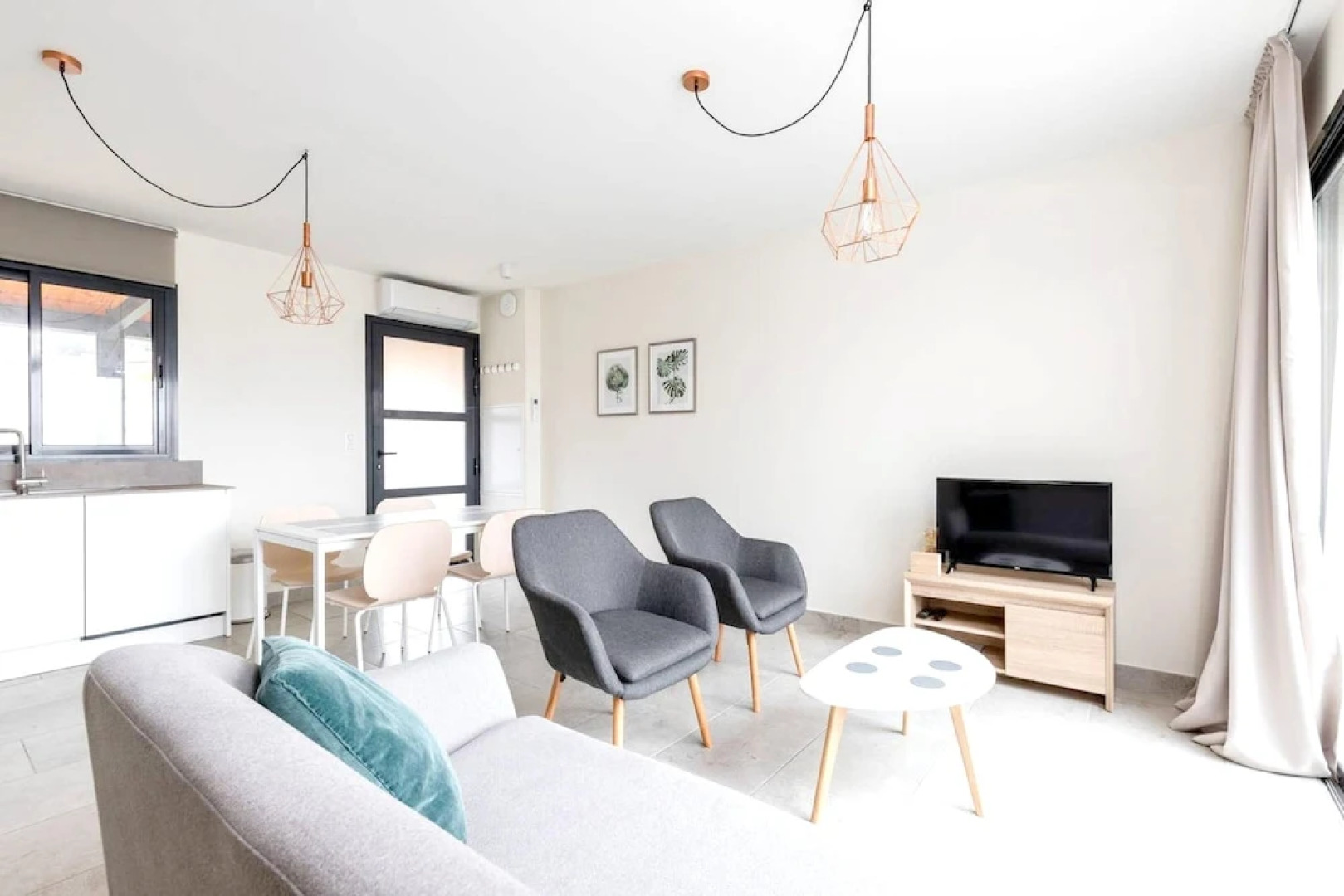 Apartment with 2 Bedrooms in Malaucène, with Pool Access And Wifi