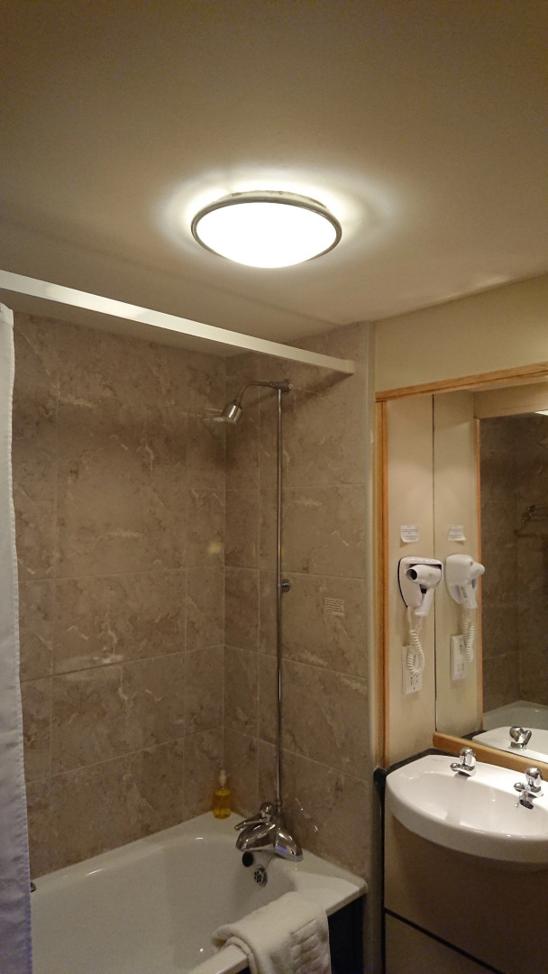 The Queens Hotel & Victoria Cloisters