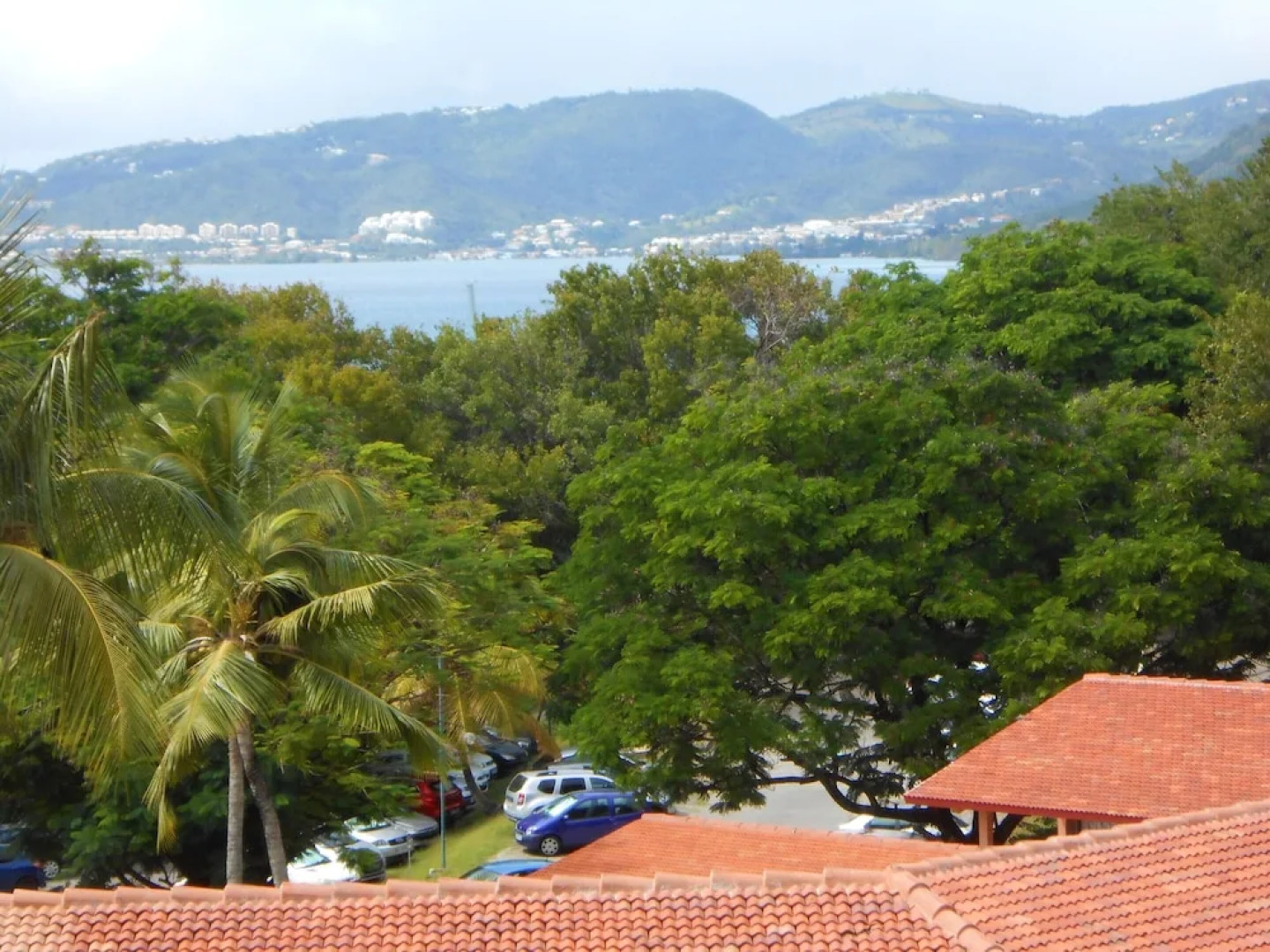 Studio in Saint- Anne, With Furnished Garden and Wifi - 300 m From the