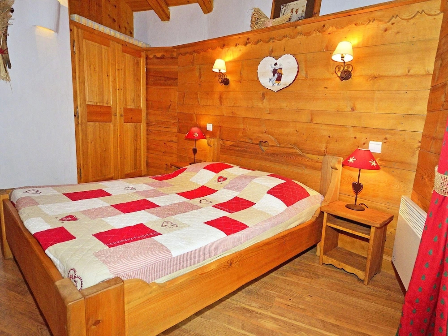 Charming Chalet in Champagny-en-vanoise Near Ski Area