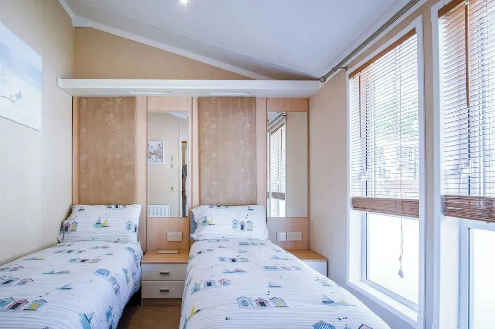 Manor 5 Lodge - 2 Bedroom Lodge - Pendine