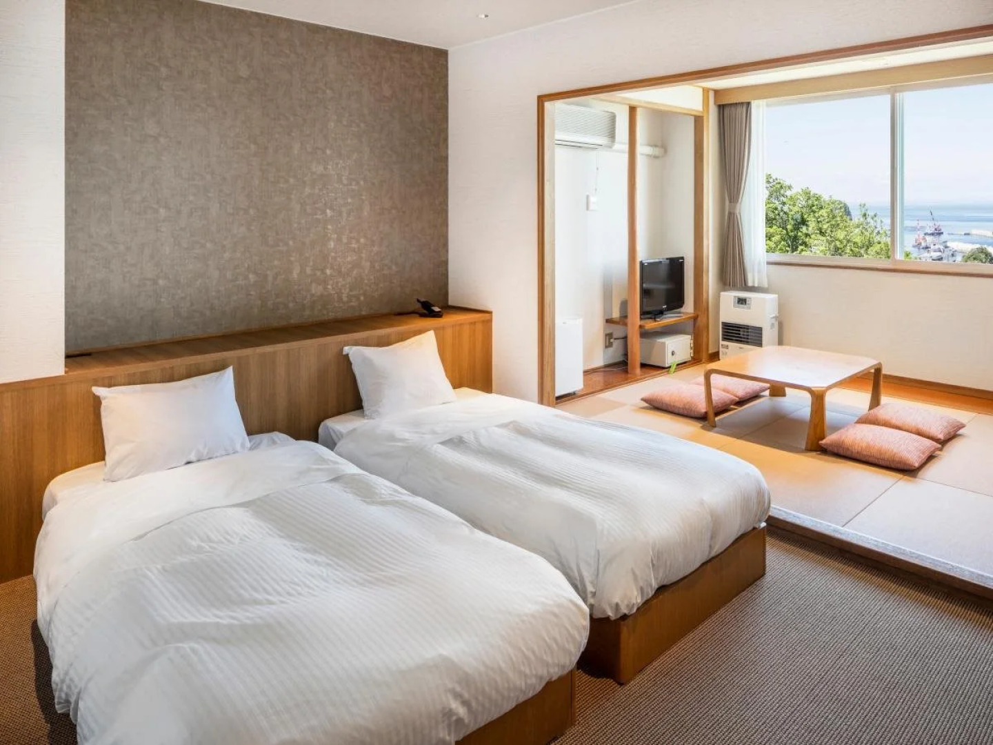 Shiretoko Yuhino Ataru ie