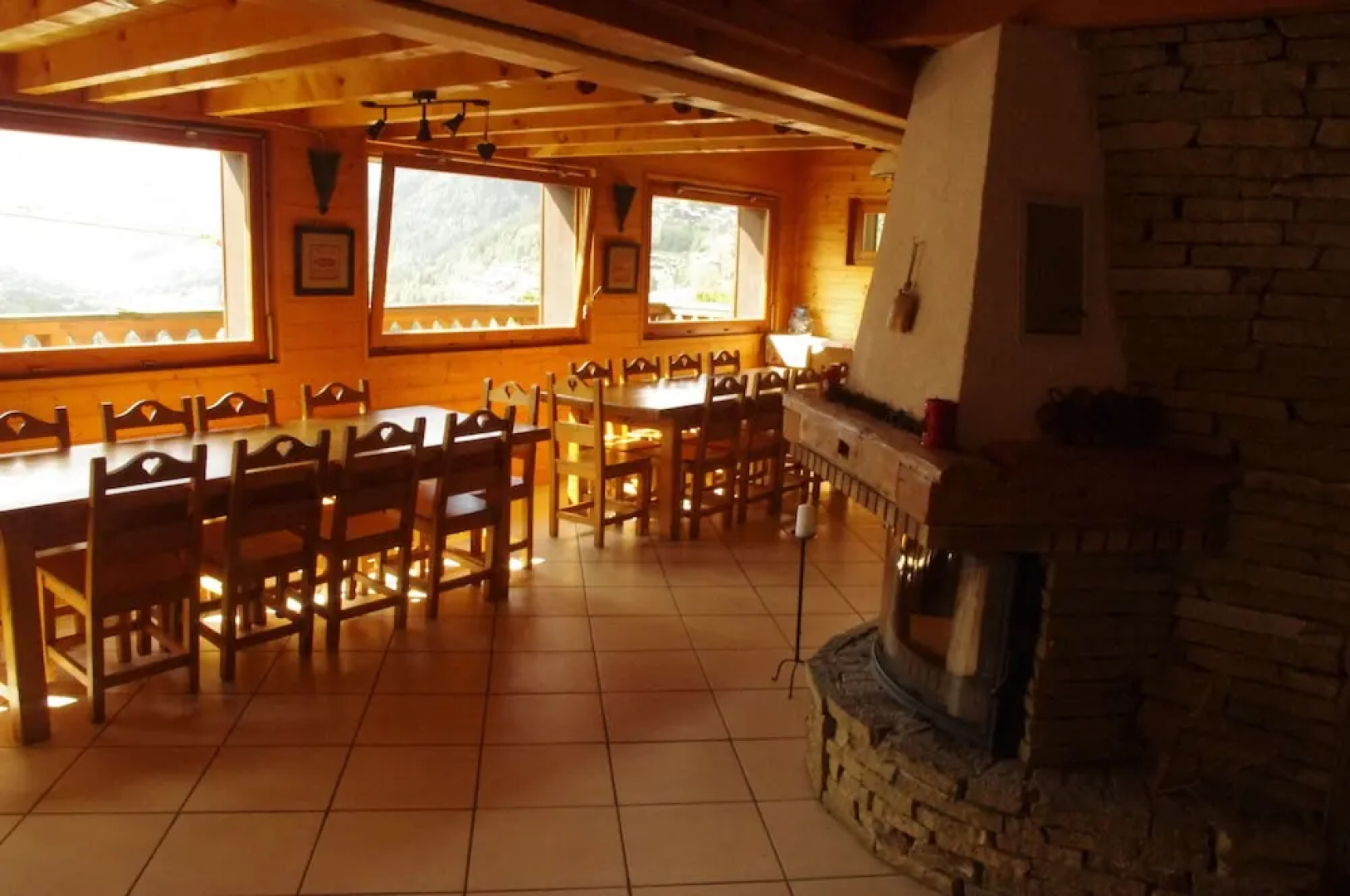 Central Hostel Châtel