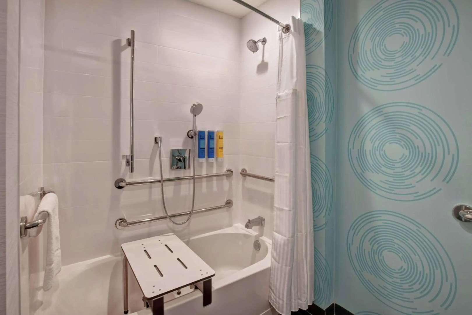 Tru by Hilton Oxford