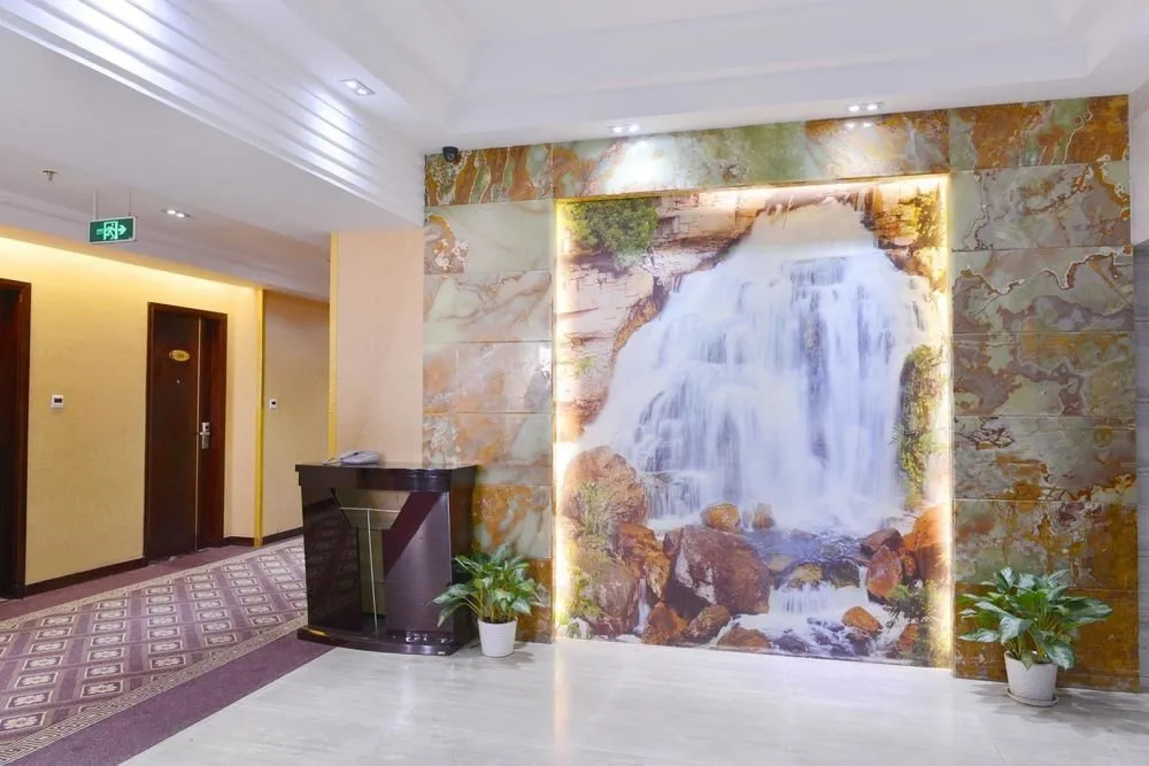 Dingnan Longhui Hotel