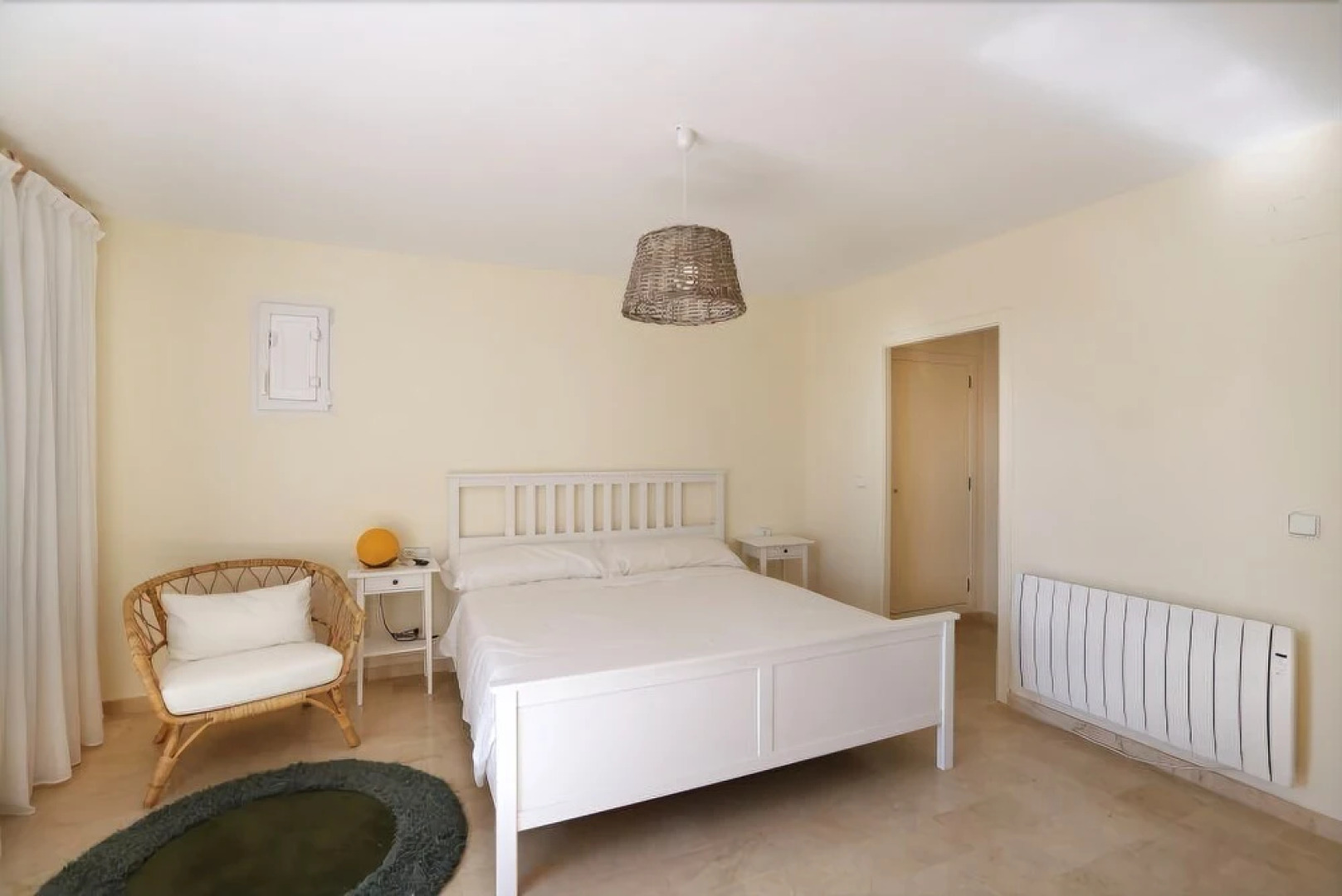 Luxury Villa Located In The Exclusive Area Of Finestra