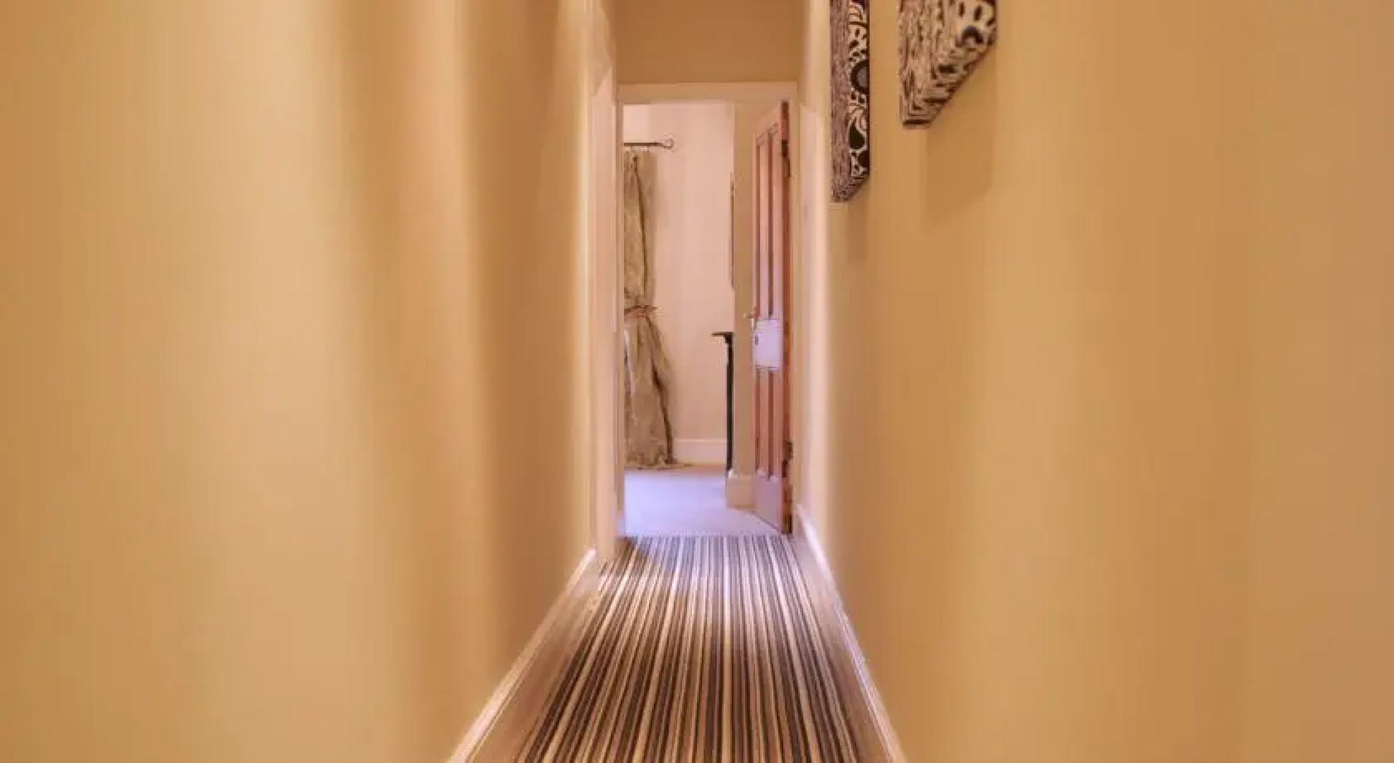 Lovely 4 Bed Stylish Home in Green Birmingham Suburb